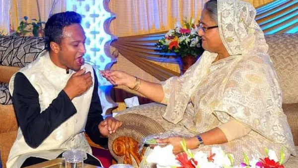 নৌকার বৈঠা পেয়েই যাচ্ছেন সাকিব?