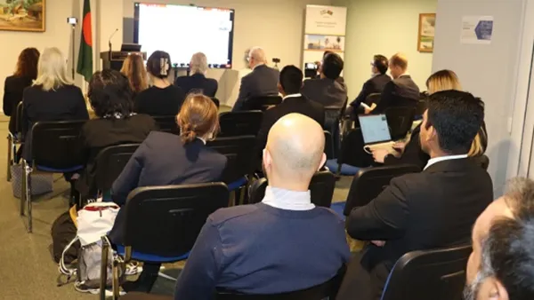 স্টকহোমস্থ বাংলাদেশ দূতাবাসে বর্জ্য ব্যবস্থাপনা বিষয়ক সেমিনার