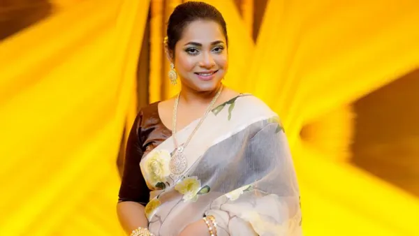 বিএনএমে যোগ দেওয়ার কারণ জানালেন গায়িকা ডলি সায়ন্তনী