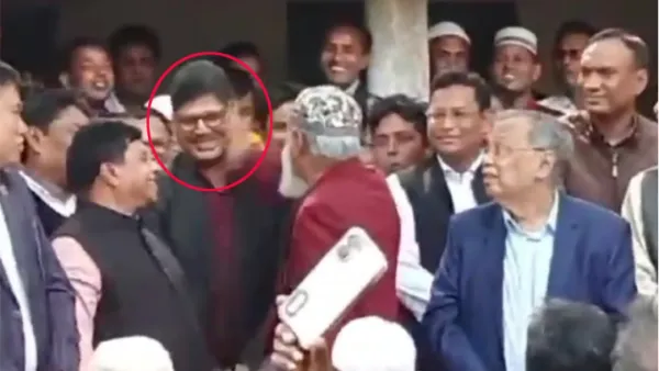 এমপির এপিএসের গালে চড় মারলেন সাবেক হুইপ