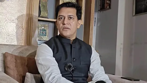 নির্বাচন না করার ঘোষণা শাকিল খানের