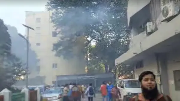 ঢাকা বিভাগীয় কমিশনারের কার্যালয়ে ককটেল বিস্ফোরণ