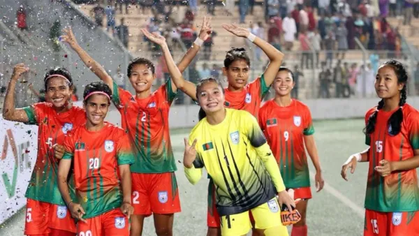 সিঙ্গাপুরকে ৮-০ গোলে বিধ্বস্ত করল বাংলাদেশ