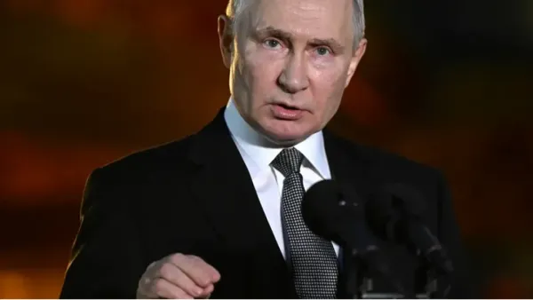 এবার লাটভিয়াকে হুমকি দিলেন পুতিন