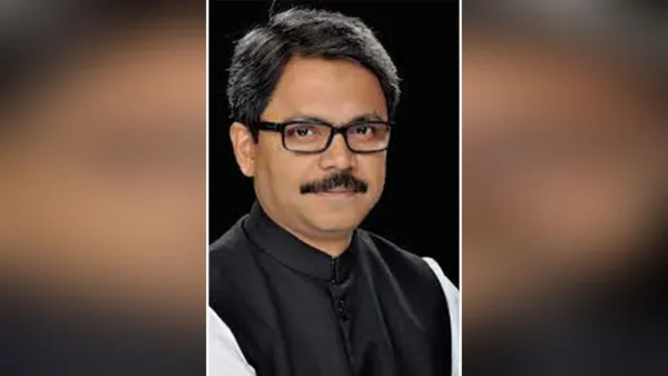 পররাষ্ট্র প্রতিমন্ত্রীকে শোকজ