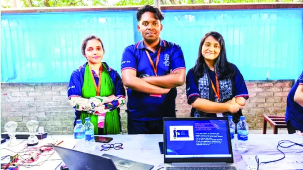 রুয়েটে প্রজেক্ট প্রদর্শনী প্রতিযোগিতায় চ্যাম্পিয়ন ‘টেক টাইটানস’