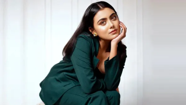 ‘খোলামেলা’ ছবিগুলো সরিয়ে নিলেন ইধিকা পাল