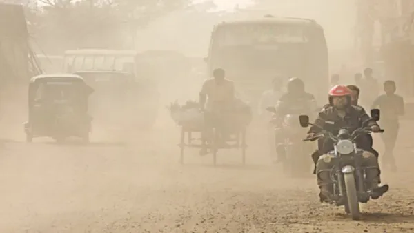 দূষিত শহরের তালিকায় শীর্ষে ঢাকা