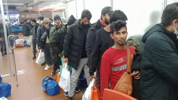 লিবিয়া থেকে দেশে ফিরলেন আরও ১৩৬ বাংলাদেশি