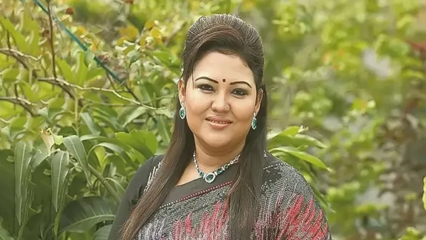 নির্বাচনী আচরণবিধি লঙ্ঘন করায় মমতাজকে শোকজ