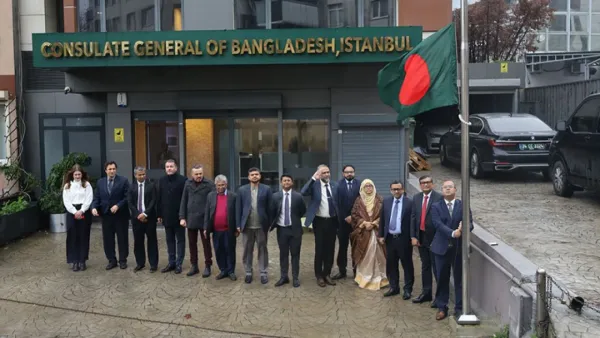 ইস্তাম্বুলে মহান বিজয় দিবস উদযাপন