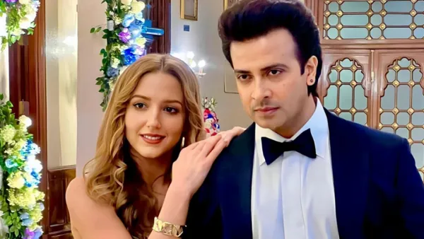 পাবনায় শাকিব, নায়িকা আছেন যুক্তরাষ্ট্রে