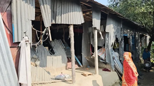 দুই চেয়ারম্যানের দ্বন্দ্বের জেরে সংঘর্ষ, বাড়িঘর ভাঙচুর