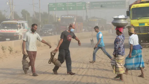 বায়ু দূষণের সূচকে বিশ্বে চতুর্থ ঢাকা