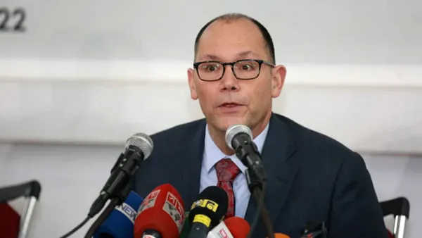 বছরজুড়ে আলোচনায় মার্কিন ভিসানীতি ও পিটার হাস