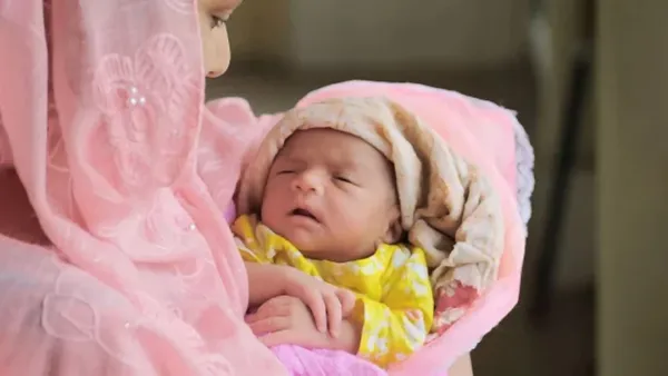 নবজাতককে অন্ধত্ব থেকে দূরে রাখবেন যেভাবে