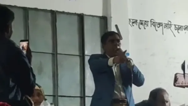 ‘যে পুলিশ কথা শুনবে না, সেই পুলিশকে থানায় রাখব না’