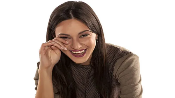 হাসতে হাসতে চোখে পানি আসে যে কারণে