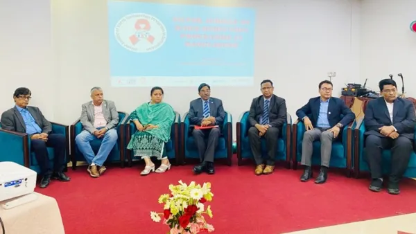 ‘শক্ত হাতে মাদক কারবারিদের প্রতিহত করা জরুরি’