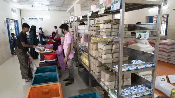 ১০ ডলার করে রেশন পাবেন রোহিঙ্গা শরণার্থীরা