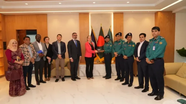 ডিএমপি কমিশনারের সঙ্গে আইআরআই ও এনডিআই যৌথ প্রতিনিধি দলের সাক্ষাৎ