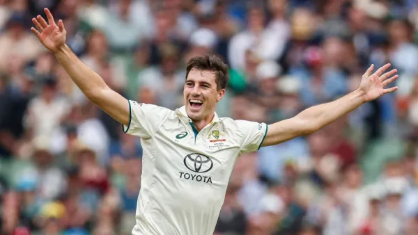 ‘ব্র্যাডম্যানের পর অস্ট্রেলিয়ার সর্বশ্রেষ্ঠ ক্রিকেটার হবে কামিন্স’