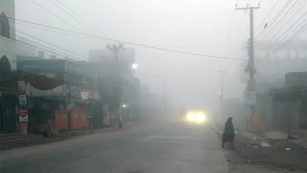 ৩ দিনেও সূর্যের দেখা মেলেনি ফুলবাড়ীতে