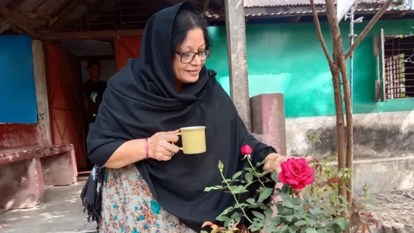 অনিশ্চয়তায় ও নিঃসঙ্গতায় দিন কাটছে ডলি জহুরের!