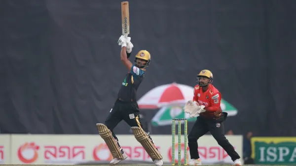 নাঈম শেখের ফিফটি, সহজ ম্যাচকে কঠিন বানিয়ে জিতল ঢাকা