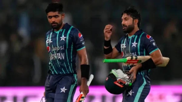 বাবরের সঙ্গে ওপেনিং জুটি ভাঙায় রিজওয়ানেরও অসন্তোষ প্রকাশ