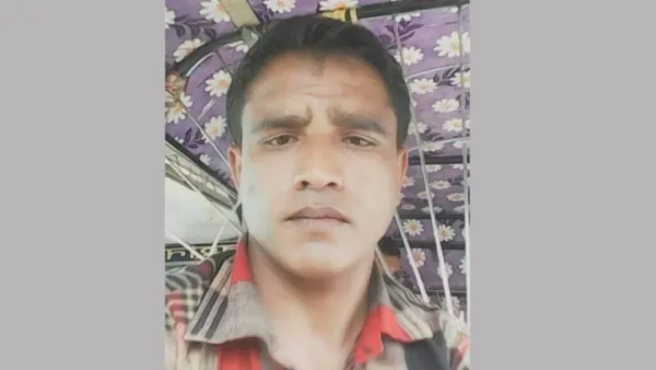 রেললাইনের পাশে পড়ে ছিল চালকের মরদেহ