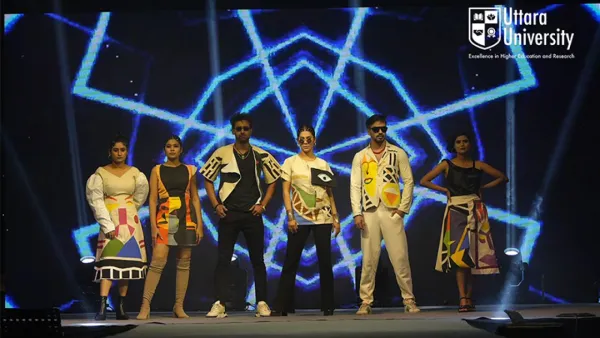 ফ্যাশন শোতে মাতালেন উত্তরা ইউনিভার্সিটির শিক্ষার্থীরা