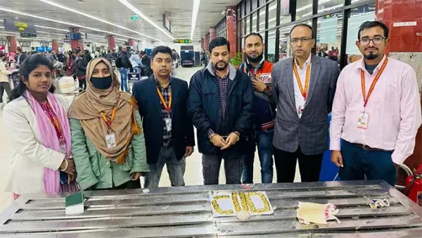 শাহজালালে সাড়ে ৩ কোটি টাকার সোনাসহ যাত্রী আটক