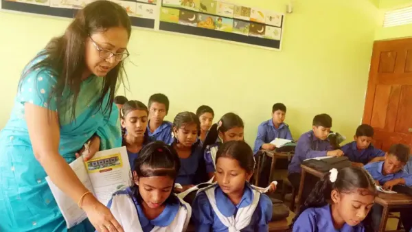 প্রাথমিক শিক্ষক নিয়োগ পরীক্ষার দেড় ঘণ্টা আগে কেন্দ্রে প্রবেশের নির্দেশ