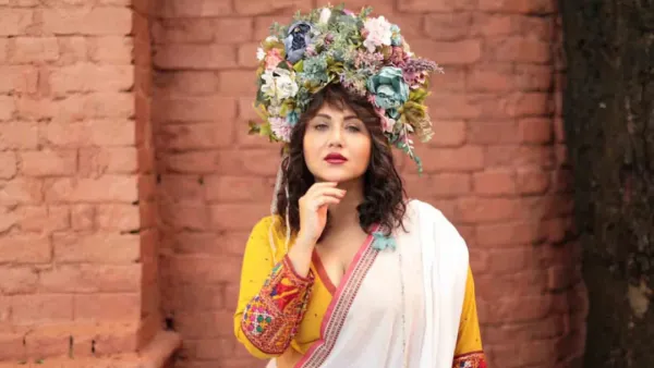 বাংলাদেশের মানুষ আমাকে কলকাতার চেয়ে বেশি ভালোবাসে: স্বস্তিকা