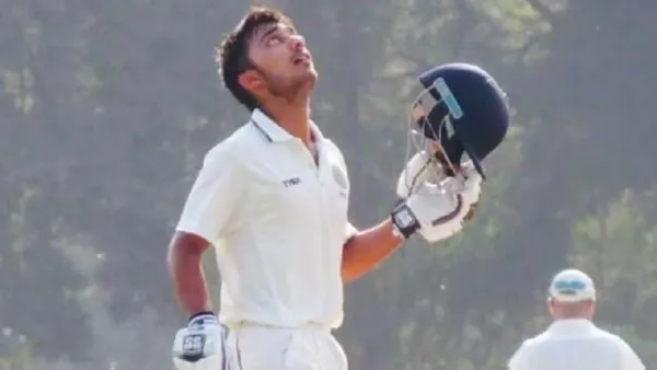 ১৬০ বলে ৩২৩, রেকর্ডবুক এলোমেলো করলেন ভারতীয় ক্রিকেটার