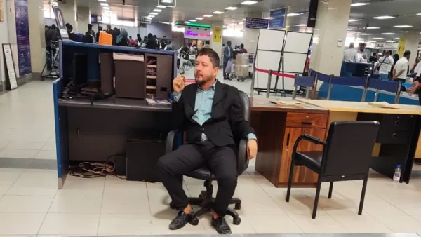 স্বর্ণ চোরাচালানে বিসিএস ক্যাডার চিকিৎসক