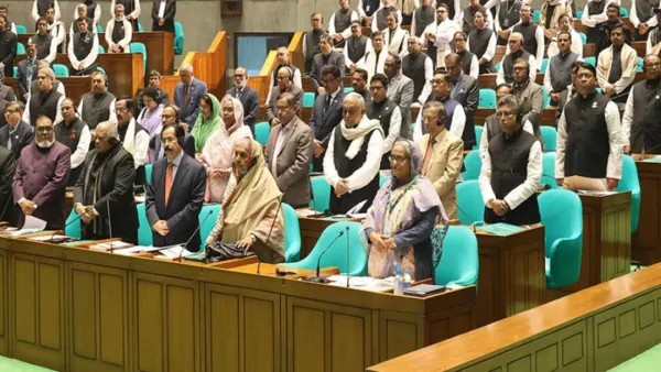 সংসদে প্রধানমন্ত্রীকে স্যালুট দিলেন কল্যাণ পার্টির সৈয়দ ইবরাহিম