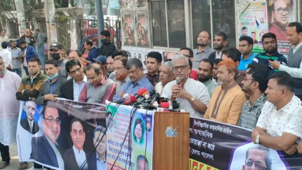 ‘মির্জা ফখরুল, আপনাদের কাছে আমরা ক্ষমা চাই’