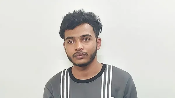 প্রেমের প্রস্তাব প্রত্যাখান করায় স্কুলছাত্রীর গাল কেটে দেন কলেজছাত্র