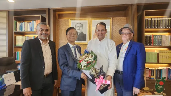 বিটিআরসি চেয়ারম্যানের সঙ্গে বিআইজিএফ চেয়ারপারসনের সাক্ষাৎ