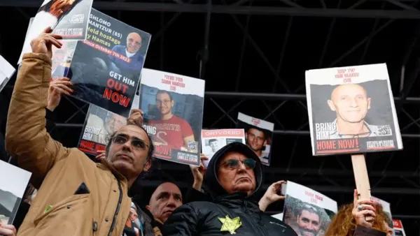 এবার আন্তর্জাতিক অপরাধ আদালতে ইসরায়েলি জিম্মির স্বজনরা