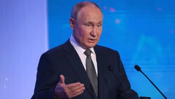 ট্রাম্প নাকি বাইডেন, কাকে ভালো বললেন পুতিন