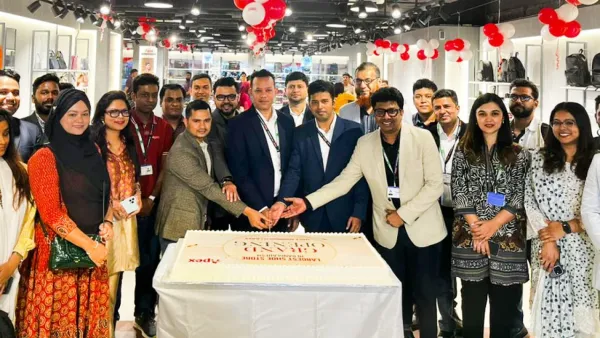 বসুন্ধরা সিটিতে এপেক্সের দেশের সবচেয়ে বড় ফুটওয়্যার স্টোর উদ্বোধন