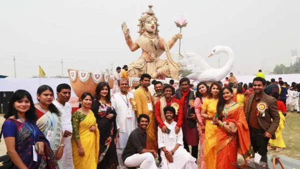 সর্ববৃহৎ সরস্বতী প্রতিমা তৈরি করল শান্ত মারিয়াম ইউনিভার্সিটি