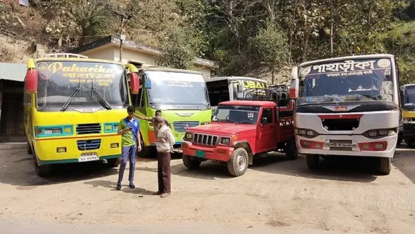 রুমা-থানচি সড়কে গণপরিবহন বন্ধ