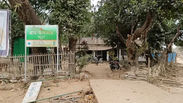 মাদানীকে ওয়াজ করতে না দেওয়ায় পুলিশ ফাঁড়িতে হামলা, আহত ২০