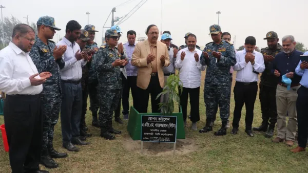 পায়রা বন্দর পরিদর্শন করলেন রাসিক মেয়র লিটন