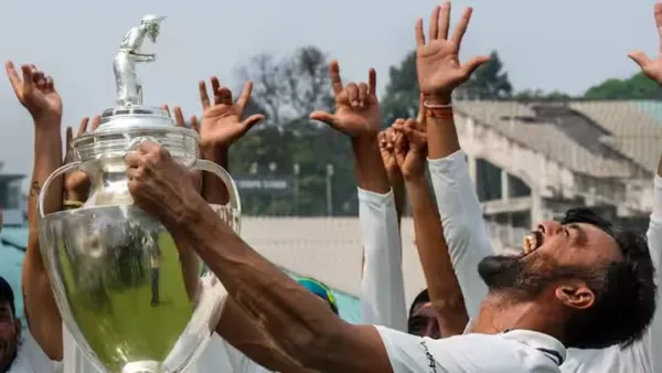 ট্রফি জিতলে প্রত্যেকে পাবেন বিএমডব্লিউ গাড়ি ও দেড় কোটি টাকা