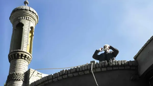 আজান হওয়ার আগে নামাজ পড়া যাবে?